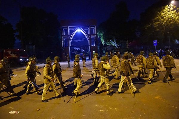 Jamia University Seeks Judicial Enquiry Over Police Action In Campus Jamia University Seeks Judicial Enquiry Over Police Action In Campus