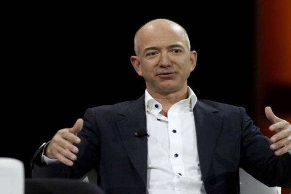Jeff Bezos, Amazon founder and billionaire, to visit India next week Jeff Bezos, Amazon founder and billionaire, to visit India next week