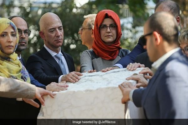 Jeff Bezos Tweets Photo Of Khashoggi Memorial After Saudi Hacking Report Jeff Bezos Tweets Photo Of Khashoggi Memorial After Saudi Hacking Report