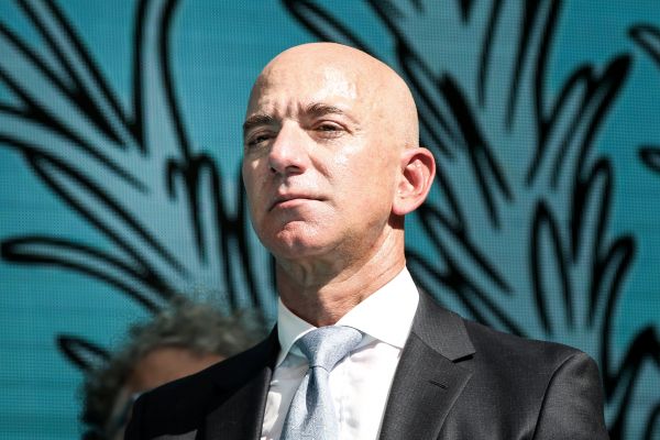 Jeff Bezos would pay over $6 billion a year in taxes under Warren plan News Image