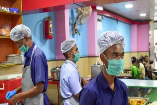 Karnataka govt asks restaurants to turn off air conditioning, keep distance between tables Karnataka govt asks restaurants to turn off air conditioning, keep distance between tables
