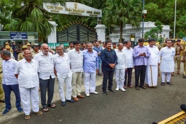 Congress, BJP to move all its MLAs to Bengaluru resorts Congress, BJP to move all its MLAs to Bengaluru resorts