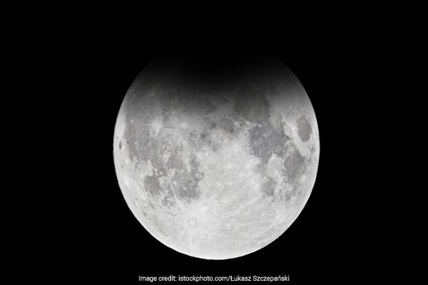 Lunar Eclipse 2020 On January 10: Know Chandra Grahan India Timings Lunar Eclipse 2020 On January 10: Know Chandra Grahan India Timings