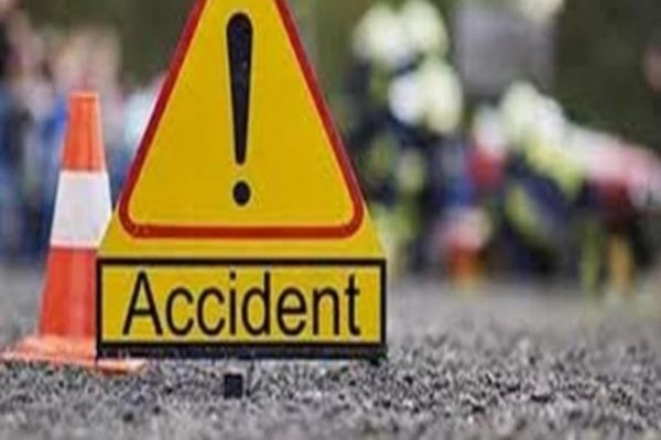 Maharashtra: 20 hurt as bus overturns on Mumbai-Goa Highway Maharashtra: 20 hurt as bus overturns on Mumbai-Goa Highway