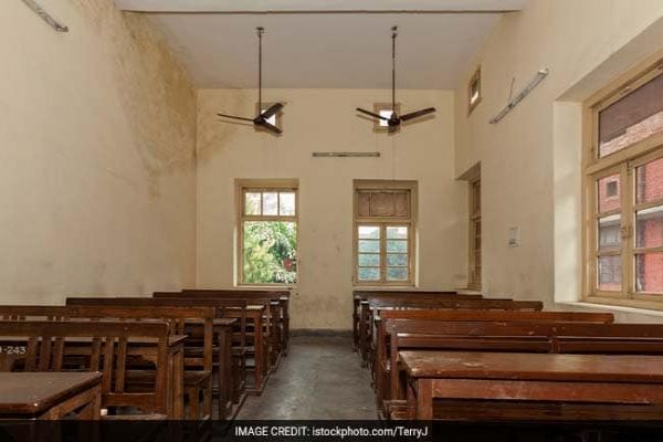 Maharashtra School Refused Daughter's Admission, Claims Wife Of Killed Soldier Maharashtra School Refused Daughter's Admission, Claims Wife Of Killed Soldier