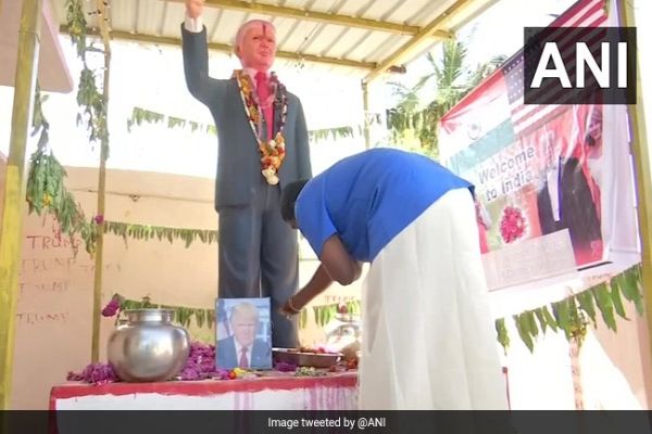 Meet The Donald Trump Superfan Who Worships A 6-Feet Statue Of The US President Meet The Donald Trump Superfan Who Worships A 6-Feet Statue Of The US President