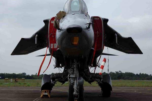 MiG 27 to pass into history, its last squadron to be decommissioned in Jodhpur on Friday News Image
