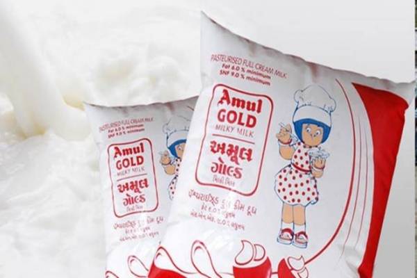 Milk prices to shoot up soon: Rs 4-5/litre hike on cards, says Amul Milk prices to shoot up soon: Rs 4-5/litre hike on cards, says Amul