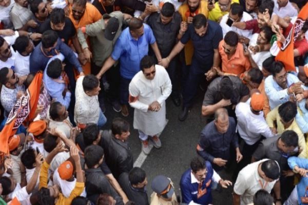 MNS chief Raj Thackeray bats for CAA, says India is not 'dharmashala' MNS chief Raj Thackeray bats for CAA, says India is not 'dharmashala'