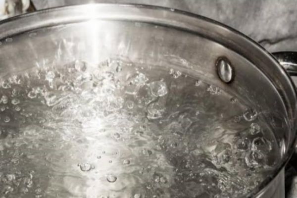 Nagpur: Suspecting live-in partner of cheating, man pours boiling water on her Nagpur: Suspecting live-in partner of cheating, man pours boiling water on her