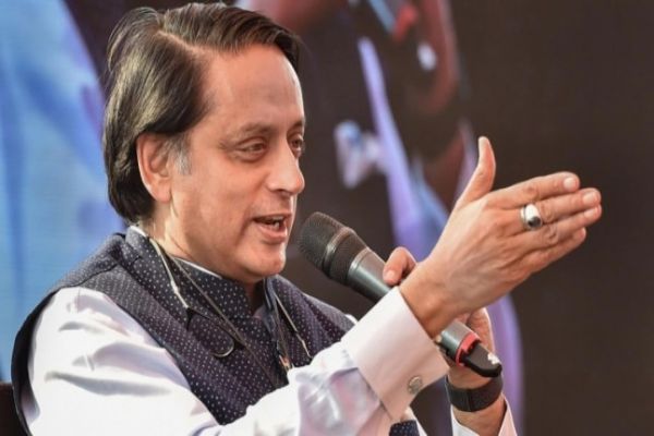 National narrative becoming Hindi-speaking: Shashi Tharoor National narrative becoming Hindi-speaking: Shashi Tharoor