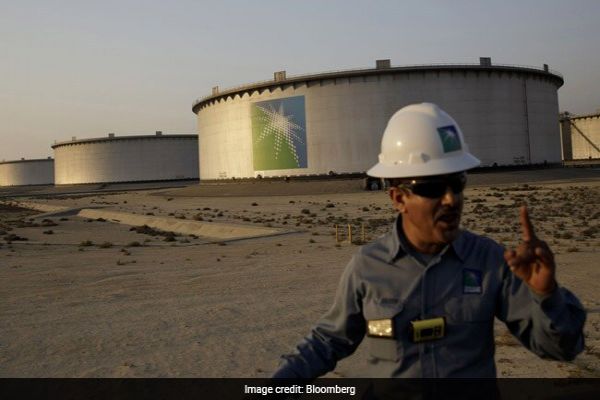Oil Drops 31% As OPEC Deal Collapse Sparks Price War, Global Markets Hit Oil Drops 31% As OPEC Deal Collapse Sparks Price War, Global Markets Hit