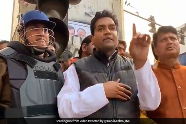 On Twitter, AAP's Saurabh Bhardwaj vs Kapil Mishra Over Delhi Violence On Twitter, AAP's Saurabh Bhardwaj vs Kapil Mishra Over Delhi Violence