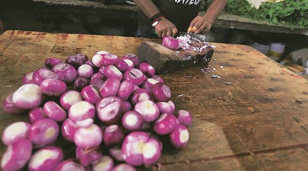 Onion at eye-watering Rs 150/kg; imports underway News Image