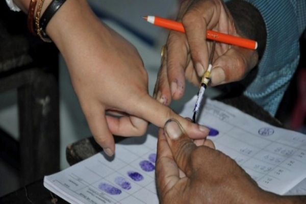 Opposition parties face litmus test in upcoming Uttar Pradesh bypolls News Image