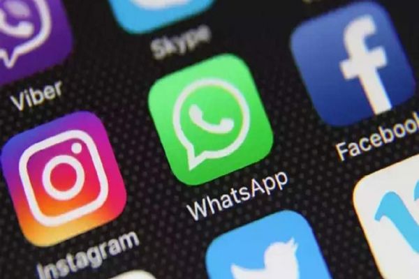 Pakistan's government approves new social media rules, opponents cry foul Pakistan's government approves new social media rules, opponents cry foul
