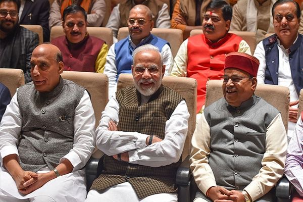 PM's Shout-Out, Standing Ovation for BS Yediyurappa In BJP MPs' Meet News Image