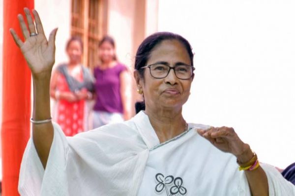 PM Modi publicly contradicted Shah's stand on pan-India NRC: Banerjee PM Modi publicly contradicted Shah's stand on pan-India NRC: Banerjee