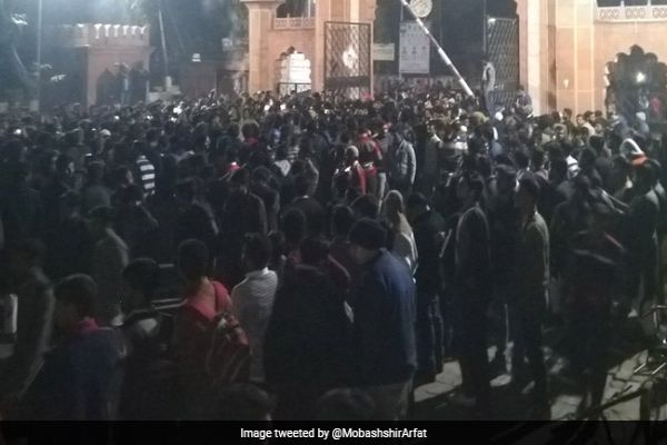 Police Acted In Self-Defence, Says Aligarh SSP On Action On AMU Students Police Acted In Self-Defence, Says Aligarh SSP On Action On AMU Students