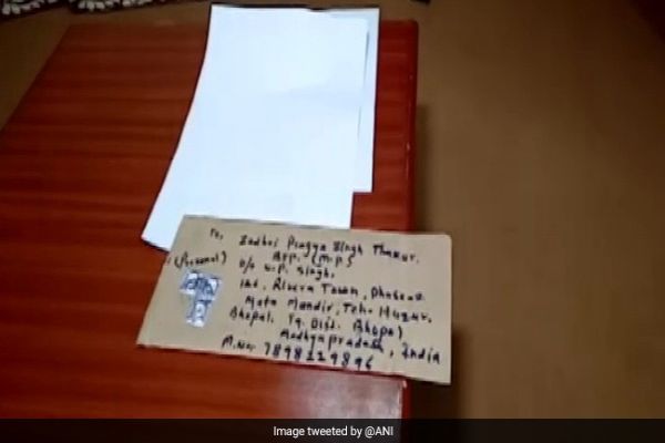 Pragya Thakur Gets Envelopes With News Image