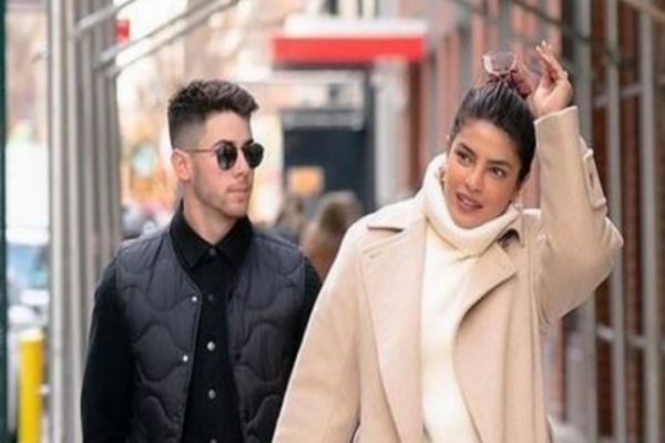 Priyanka Chopra in baggy sweater and denims has her winter fashion game on point Priyanka Chopra in baggy sweater and denims has her winter fashion game on point