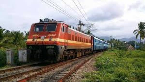 Railways earn Rs.1,377 cr in fines from ticketless travellers in 3yrs News Image