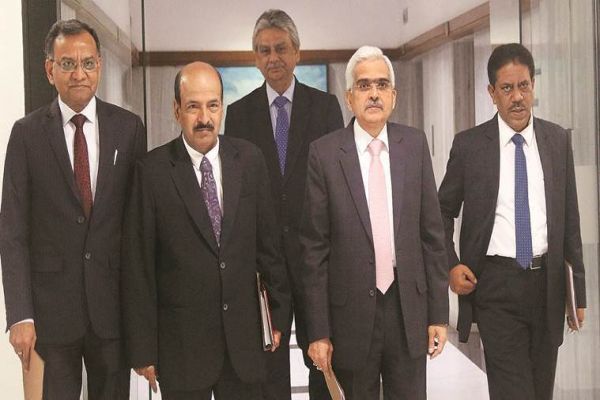 RBI slashes GDP growth forecast to 5% deepest cut in a decade News Image