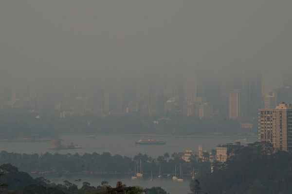 Residents of small Australian communities told to evacuate as fire approaches Residents of small Australian communities told to evacuate as fire approaches