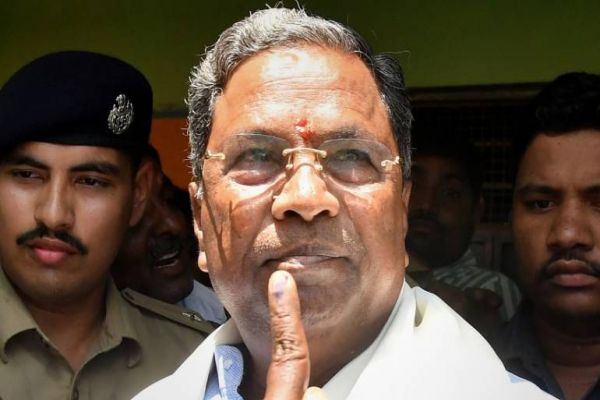 Restricting entry into Mangaluru murder of democracy: Ex-KTK CM Restricting entry into Mangaluru murder of democracy: Ex-KTK CM