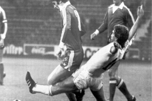 Robbie Rensenbrink, who almost won 1978 World Cup, dies at 72 Robbie Rensenbrink, who almost won 1978 World Cup, dies at 72