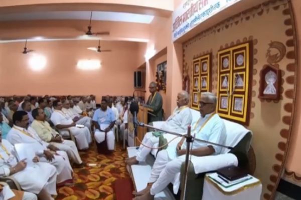 RSS discusses Article 370, Ram temple at Pushkar meet News Image