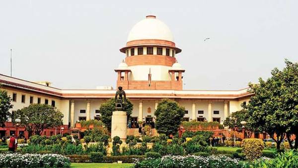 SC orders restoration of internet for essential services in Kashmir SC orders restoration of internet for essential services in Kashmir