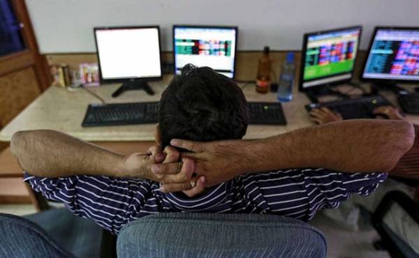 Sensex, Nifty Fall For Third Straight Day; Yes Bank Top Loser Sensex, Nifty Fall For Third Straight Day; Yes Bank Top Loser