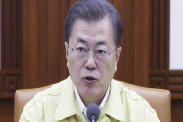 South Korea raises virus alert level to 'highest' as cases surge South Korea raises virus alert level to 'highest' as cases surge