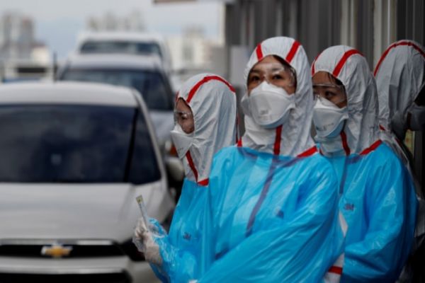 South Korea unveils $9.8 billion stimulus to fight coronavirus South Korea unveils $9.8 billion stimulus to fight coronavirus