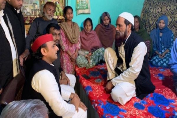SP announces Rs 5 lakh aid each to kin of people killed in anti-CAA stir in UP SP announces Rs 5 lakh aid each to kin of people killed in anti-CAA stir in UP