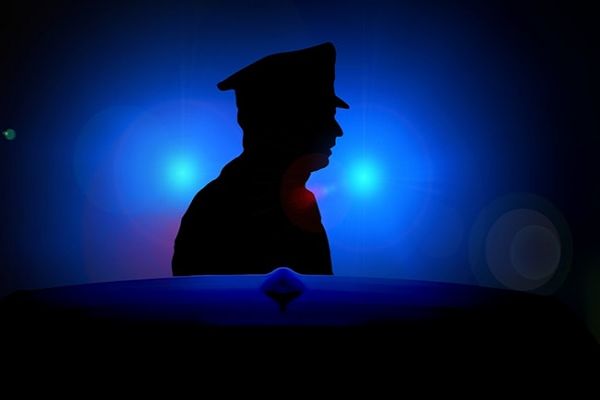 Texas Police Officer Charged With Murder For Shooting Black Woman News Image