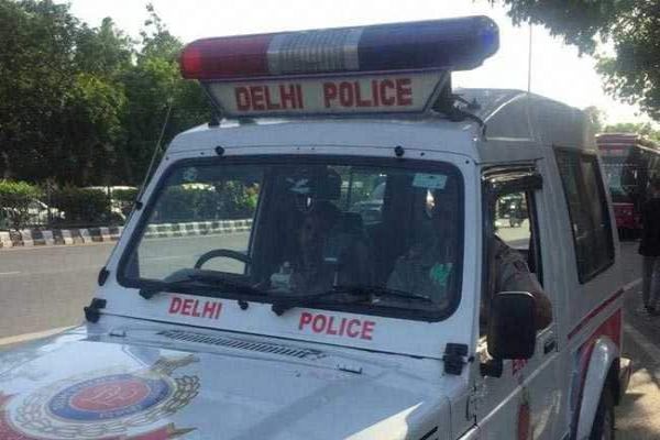 Three Arrested For Robbing Man Of His Car In Delhi News Image