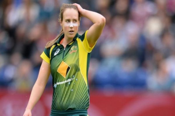Tri-Nation Women's T20I Series: Ellyse Perry shines as Australia beat India by 4 wickets Tri-Nation Women's T20I Series: Ellyse Perry shines as Australia beat India by 4 wickets