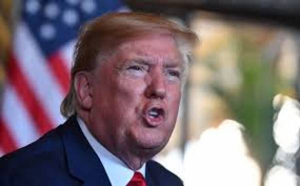 Twitter system 'outage' briefly blocked Trump whistleblower tweet Twitter system 'outage' briefly blocked Trump whistleblower tweet