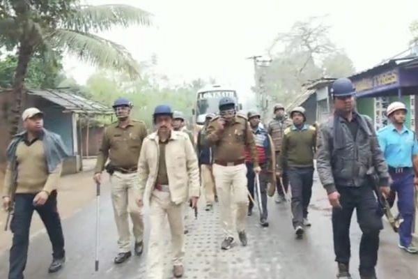 Two Die In Bengal Clashes During Strike To Protest Against Citizenship Law Two Die In Bengal Clashes During Strike To Protest Against Citizenship Law