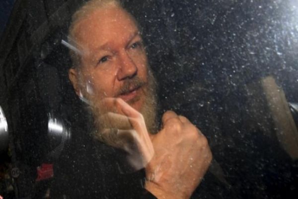 UK court told Assange tried to call White House, Hillary Clinton over data dump UK court told Assange tried to call White House, Hillary Clinton over data dump
