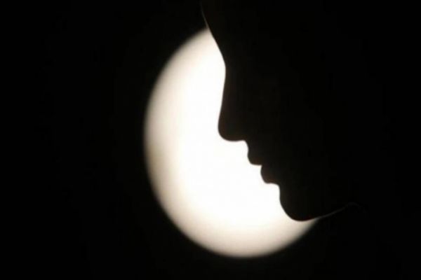Van driver booked for molesting girl student; thrashed Van driver booked for molesting girl student; thrashed