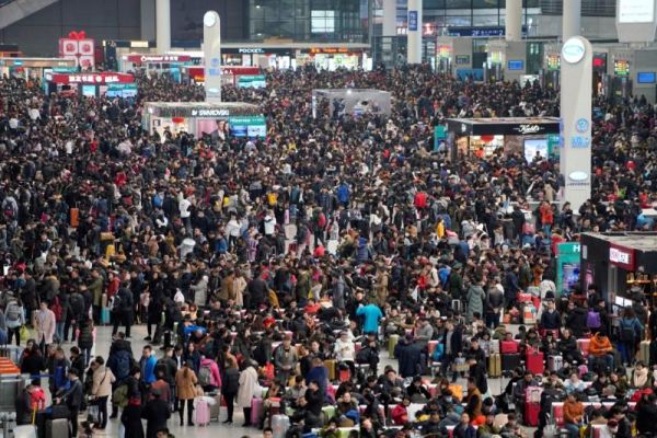 Virus casts shadow over China's biggest festival, but little worry at epicentre Virus casts shadow over China's biggest festival, but little worry at epicentre