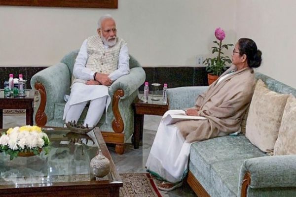 When Modi met Mamata, anti-CAA protest in Bengal split wide open When Modi met Mamata, anti-CAA protest in Bengal split wide open