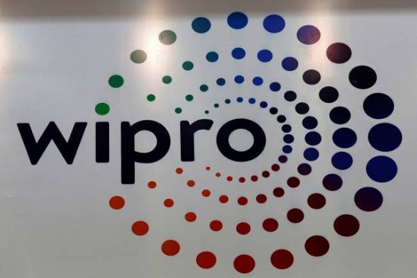 Wipro Q3 profit falls 3.8%, sees Q4 IT services cc revenue growth at 0-2% Wipro Q3 profit falls 3.8%, sees Q4 IT services cc revenue growth at 0-2%