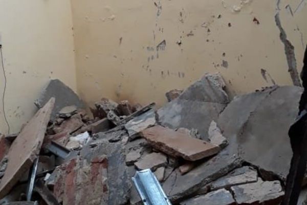 Woman Dead, 8 Others Injured After Roof Of Building Collapses In Delhi Woman Dead, 8 Others Injured After Roof Of Building Collapses In Delhi